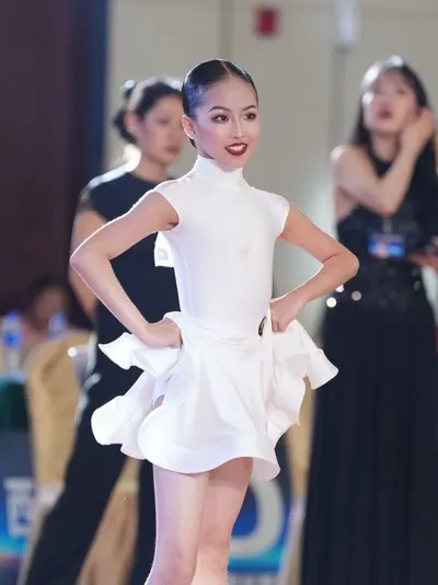 厦门拉丁舞如何把恰恰跳得更清楚？走进厦门美娱舞蹈系统学习